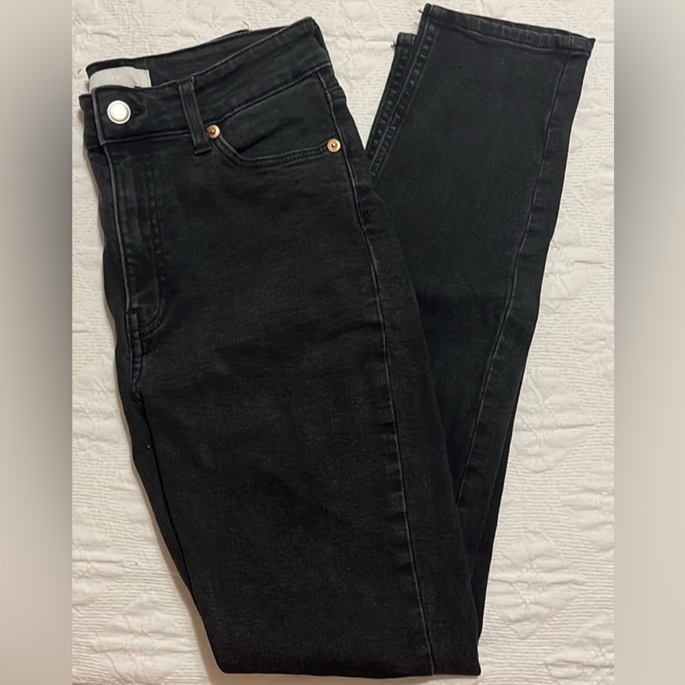 H&M Black High Waisted Jeans Tapered Leg Black Wash